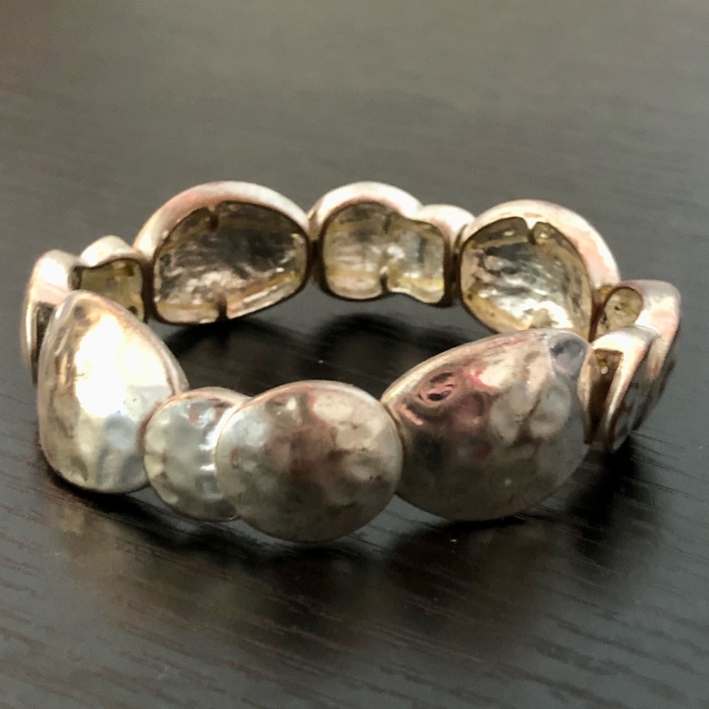 🔴 silver elegant bracelet